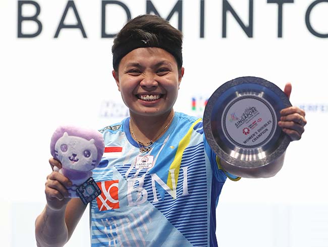 RAHAYU WINS SECOND BWF TITLE WITH SINGAPORE OPEN VICTORY